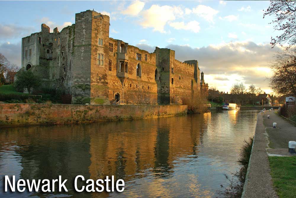 Holiday cottages to let near Newark Castle in Askham, North Nottinghamshire